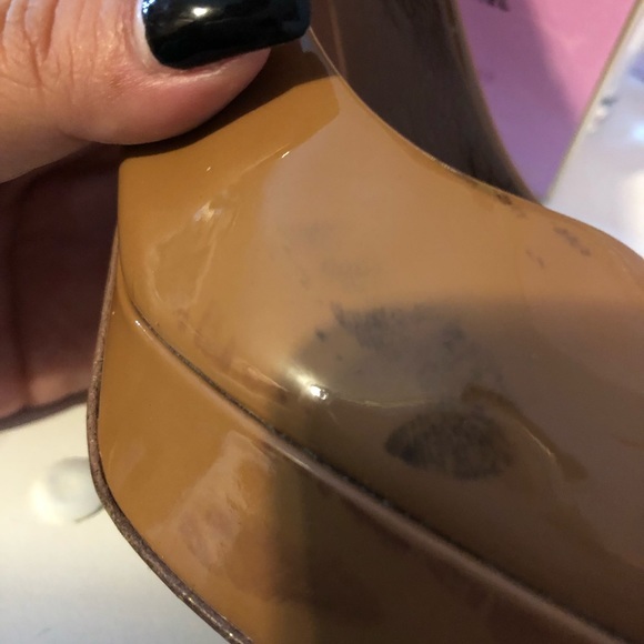 YVES SAINT LAURENT Patent Leather Pumps Size: 7.5 | IT 37.5 - Picture 6 of 10